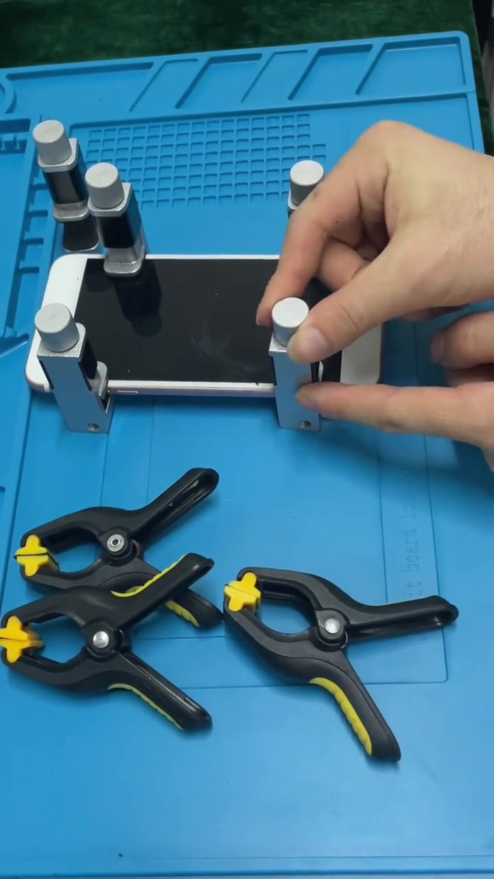 手机主板维修关键工具 高性能保压夹具的应用与优势